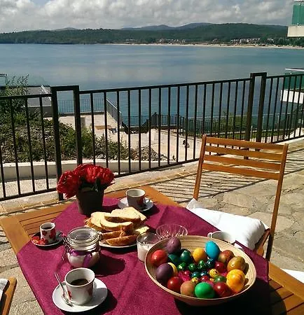 Via Maritimes Apartment *